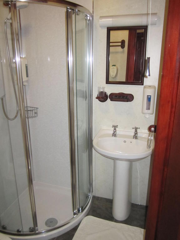 Beeches Aberdeen Room photo
